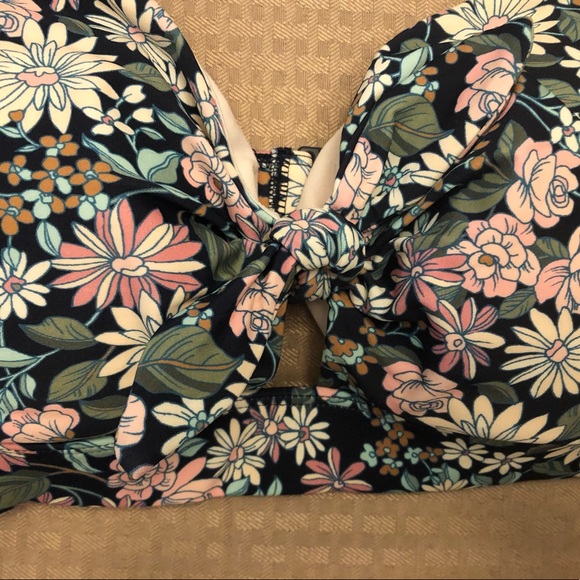 Bathing Suit top - Picture 2 of 5